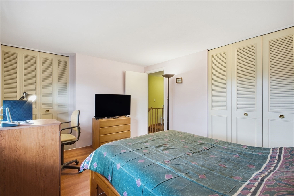 19 Manor Court, Unit 19 Springfield, MA 01118 - Photo 13 of 21