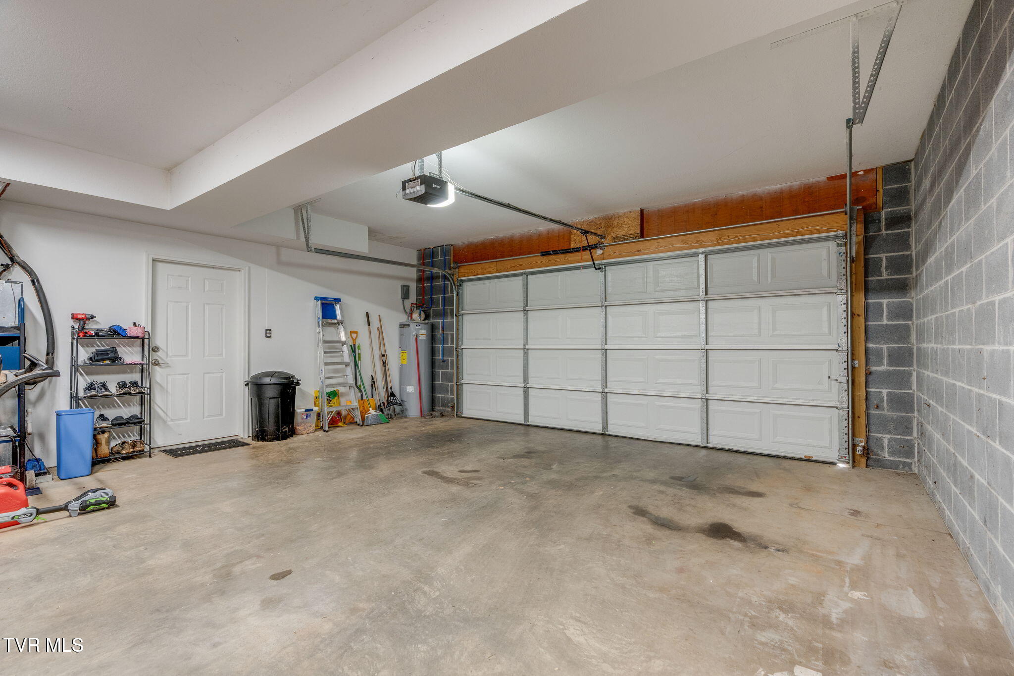 220 Old Siam Road Elizabethton, TN 37643 - Photo 28 of 41 028