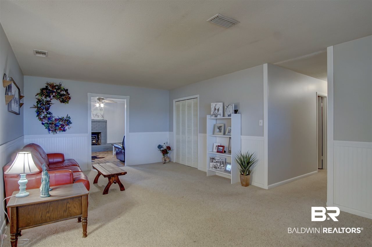 22601 Price Grubbs Road Robertsdale, AL 36567 - Photo 6 of 39 Living Area