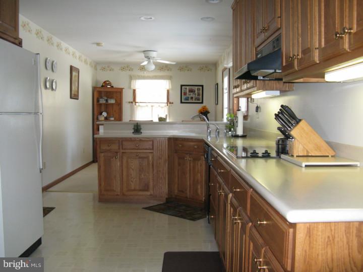 150 Ridgefield Road Newtown Square, PA 19073 - Photo 7 of 23 Kitchen