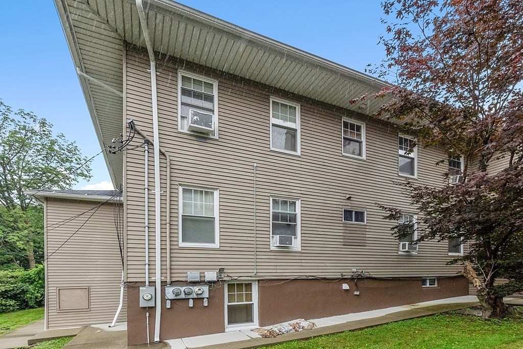 18 Stoneland Road Worcester, MA 01603 - Photo 15 of 40 Gallery Image 15