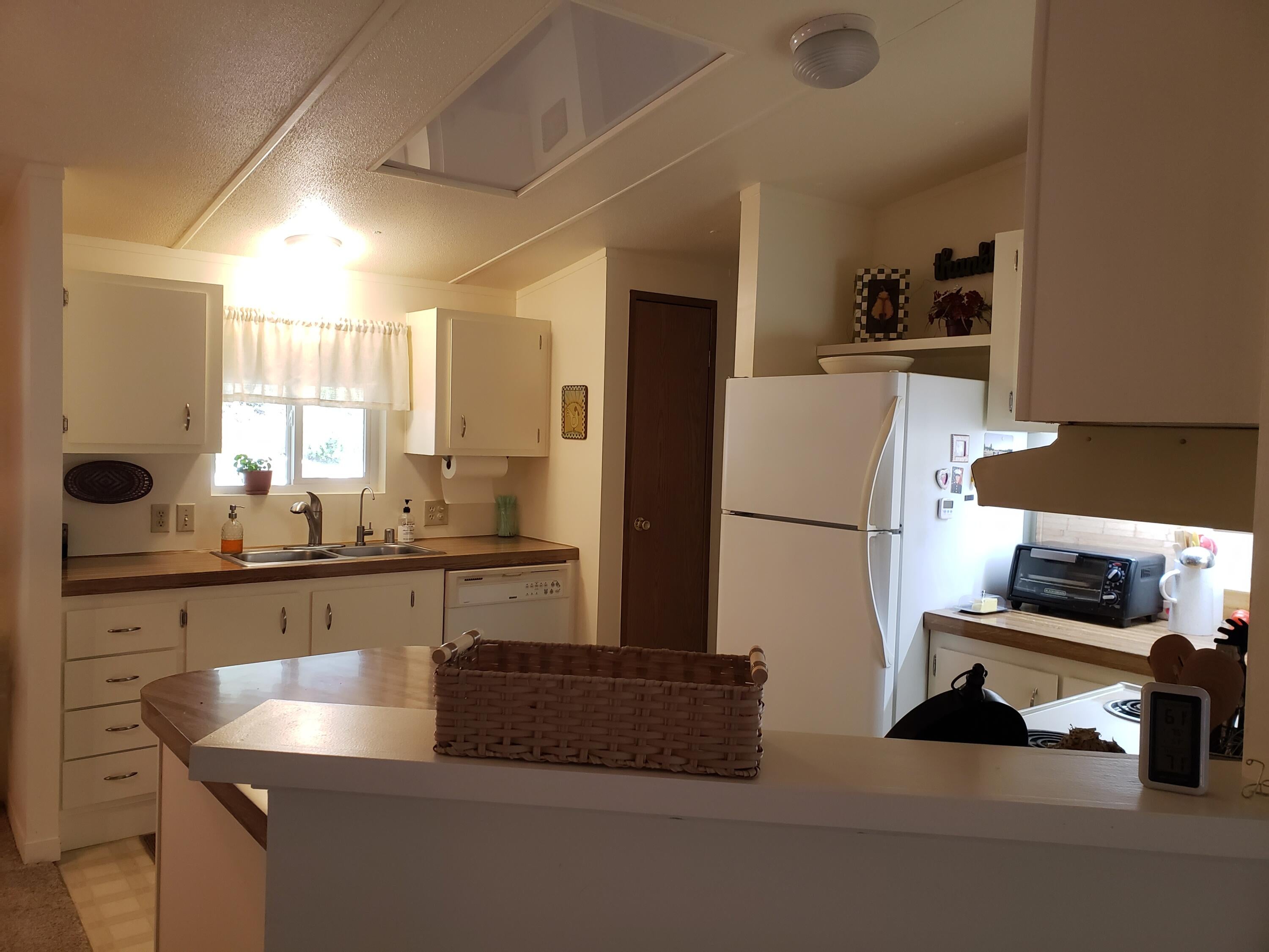 222 Ollis Road, Unit 73 Cave Junction, OR 97523 - Photo 12 of 25 20250517_114945