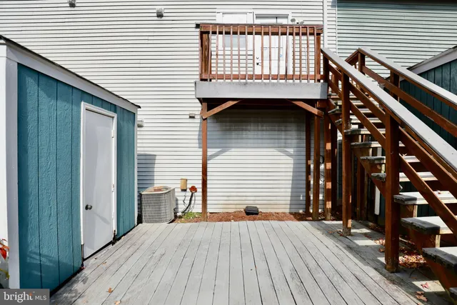 $2,400 | 4393 Pembrook Village Drive, Unit 84, Alexandria, VA 22309