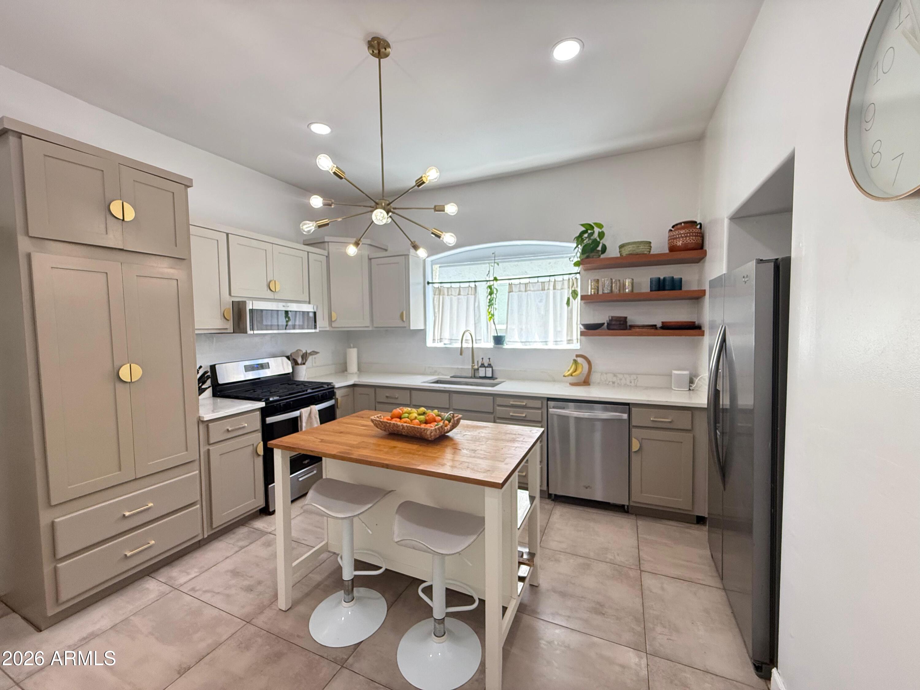 721 East 9th Street Douglas, AZ 85607 - Photo 8 of 23 kitchen