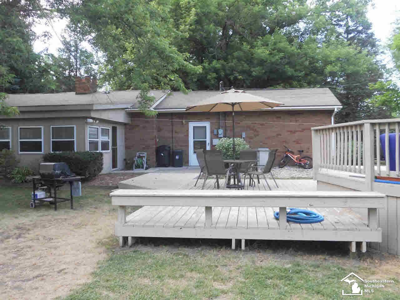 12951 Ida Center Road Ida, MI 48140 - Photo 5 of 19 21188433-4.JPG