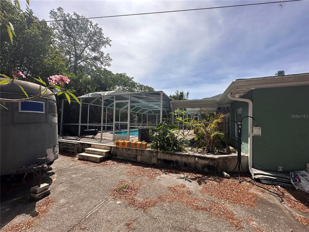 5657 Oceanic Road Holiday, FL 34690 - Photo 2 of 32