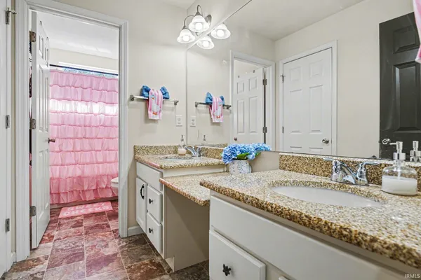 $695,000 | 54732 Sacramento Meadows Drive, Osceola, IN 46561