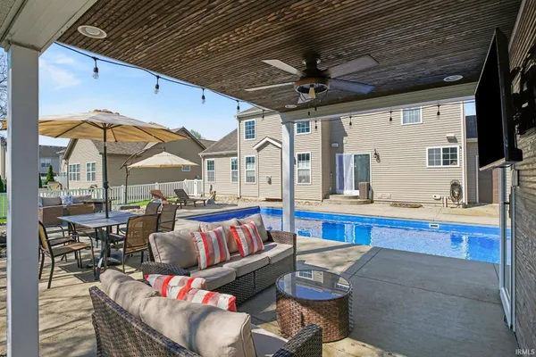 $695,000 | 54732 Sacramento Meadows Drive, Osceola, IN 46561
