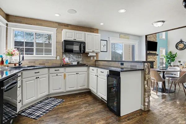 $695,000 | 54732 Sacramento Meadows Drive, Osceola, IN 46561