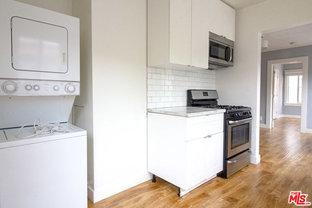 $2,500 | 1260 1/2 Westmoreland Avenue, Los Angeles, CA 90029