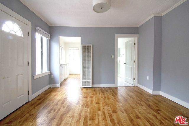 $2,500 | 1260 1/2 Westmoreland Avenue, Los Angeles, CA 90029