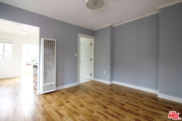 $2,500 | 1260 1/2 Westmoreland Avenue, Los Angeles, CA 90029