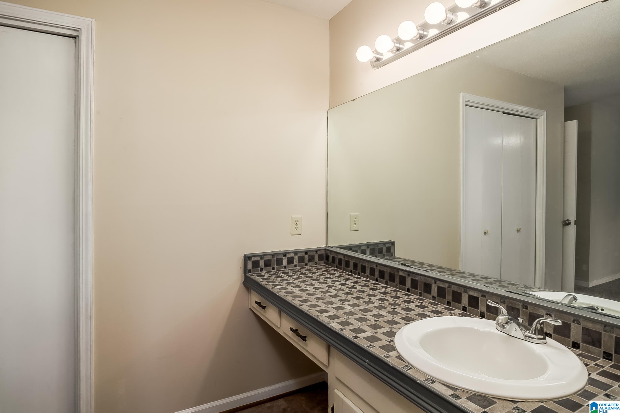 2601 Union Chapel Road Northport, AL 35473 - Photo 19 of 35
