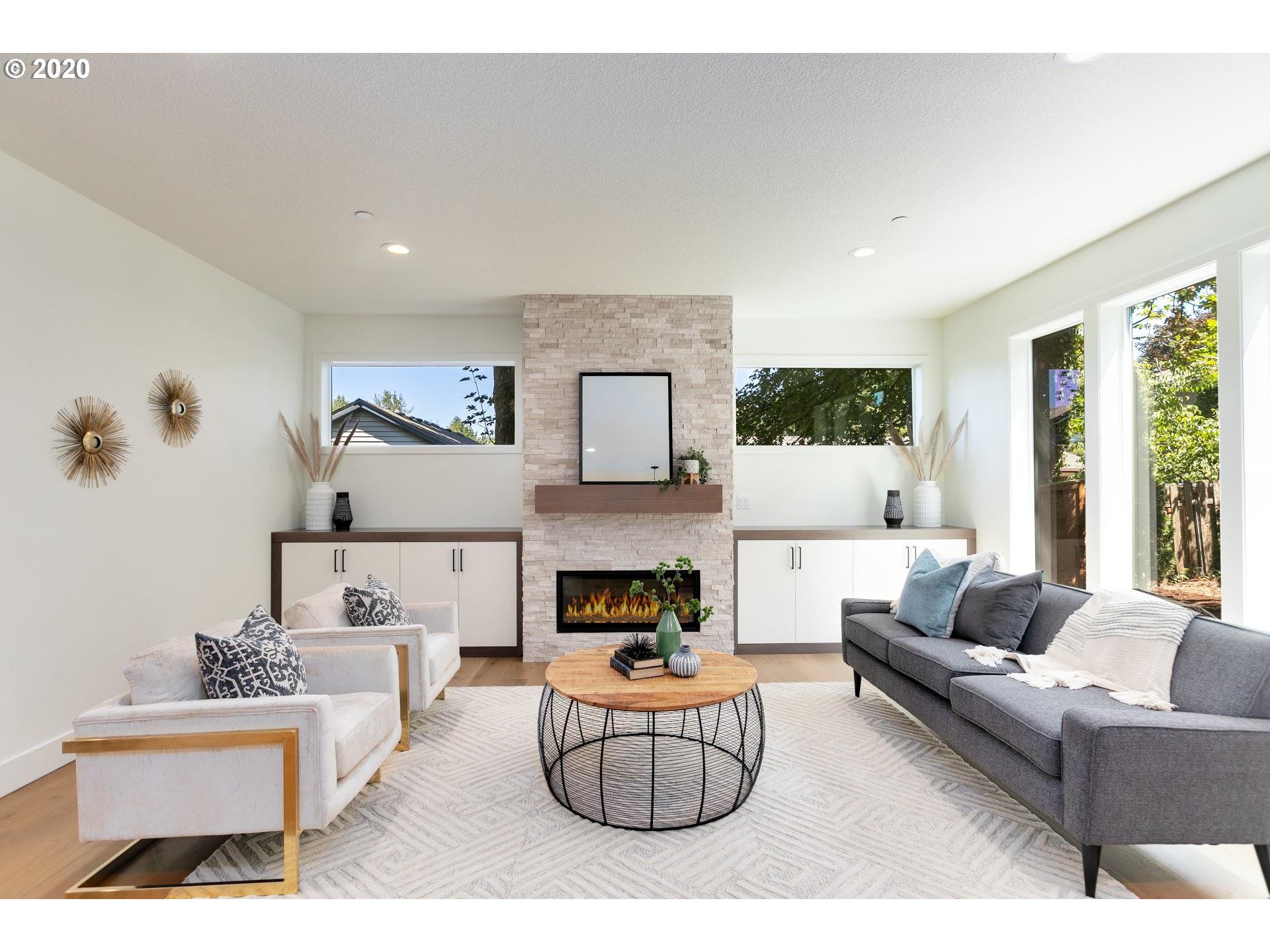 915 Southwest Maplecrest Court Portland, OR 97219 - Photo 27 of 32 Gallery Image 27