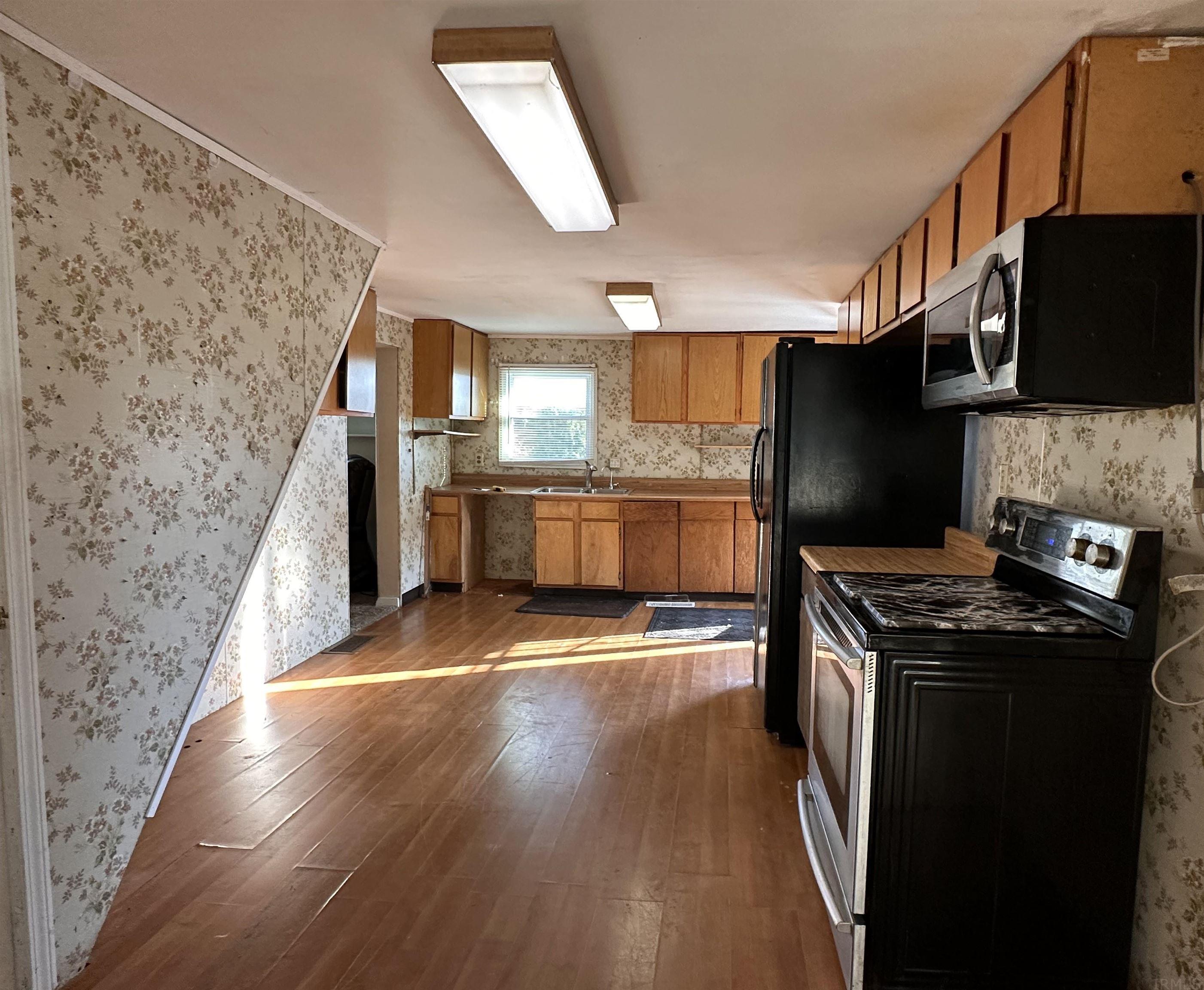 10815 Lower Huntington Road Roanoke, IN 46783 - Photo 5 of 11 Gallery Image 5