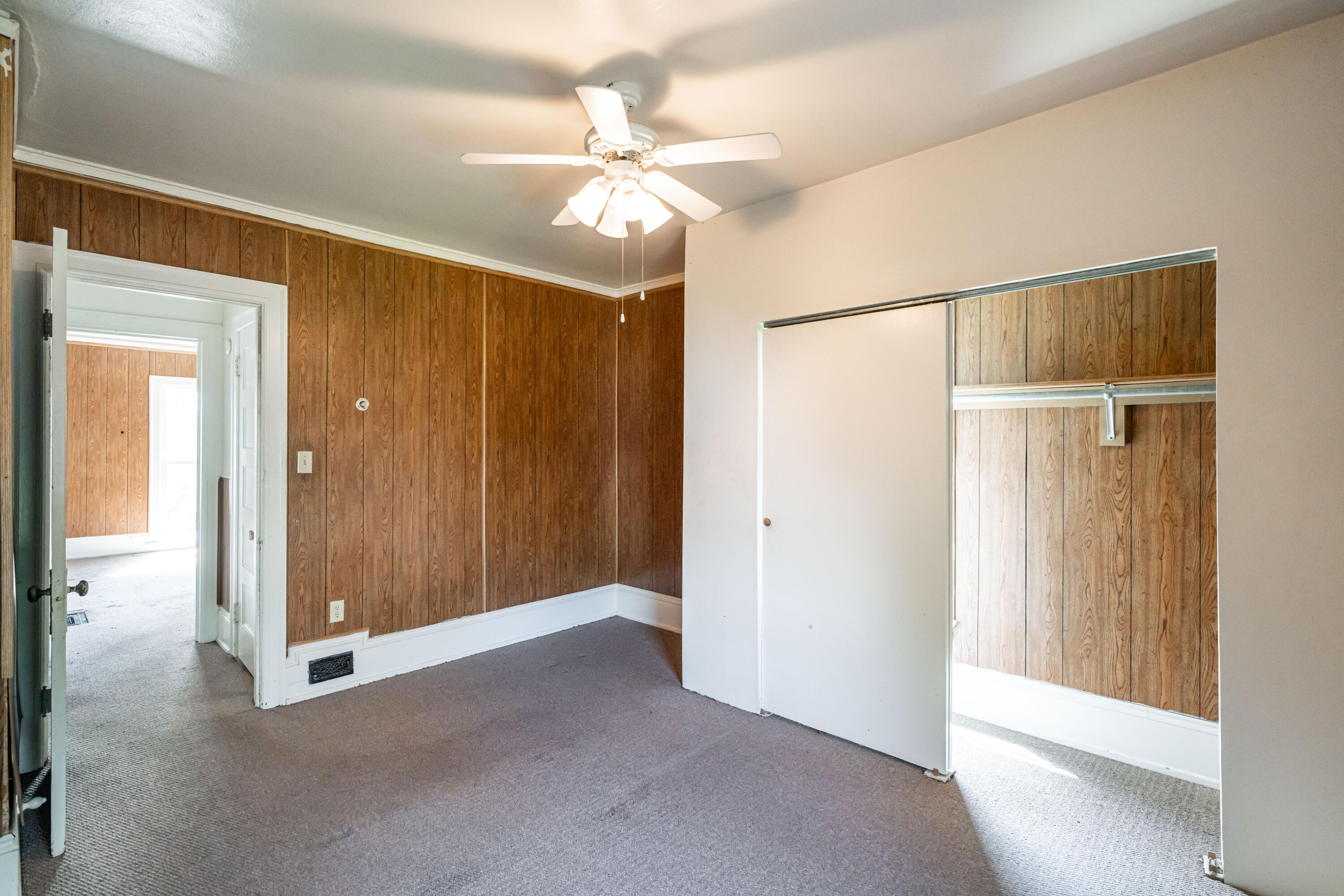 2043 North 28th Street Milwaukee, WI 53208 - Photo 28 of 42 DSC08132