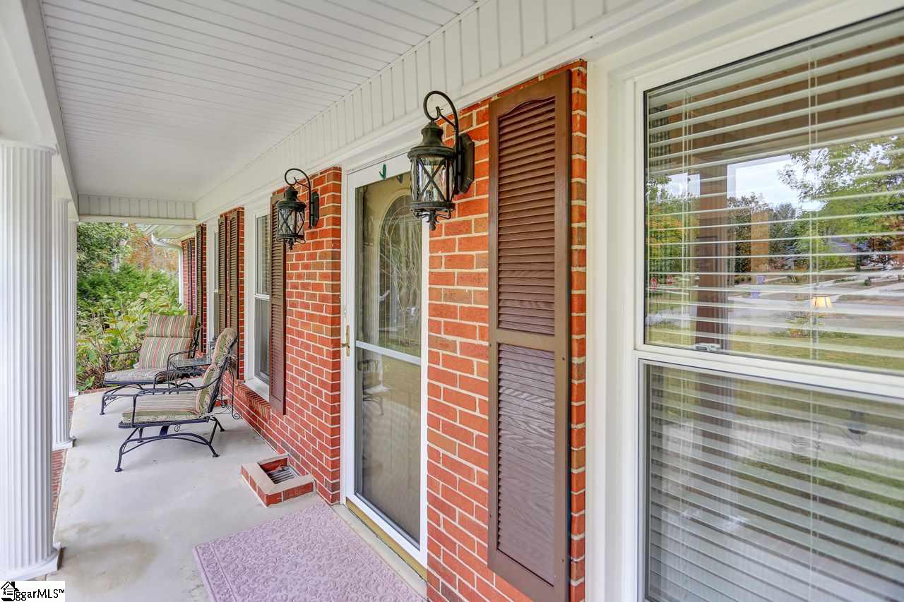 200 Springvale Drive Mauldin, SC 29662 - Photo 3 of 36 Gallery Image 3