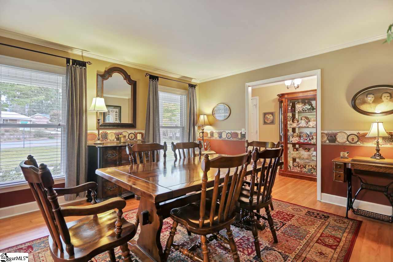 200 Springvale Drive Mauldin, SC 29662 - Photo 4 of 36 Gallery Image 4