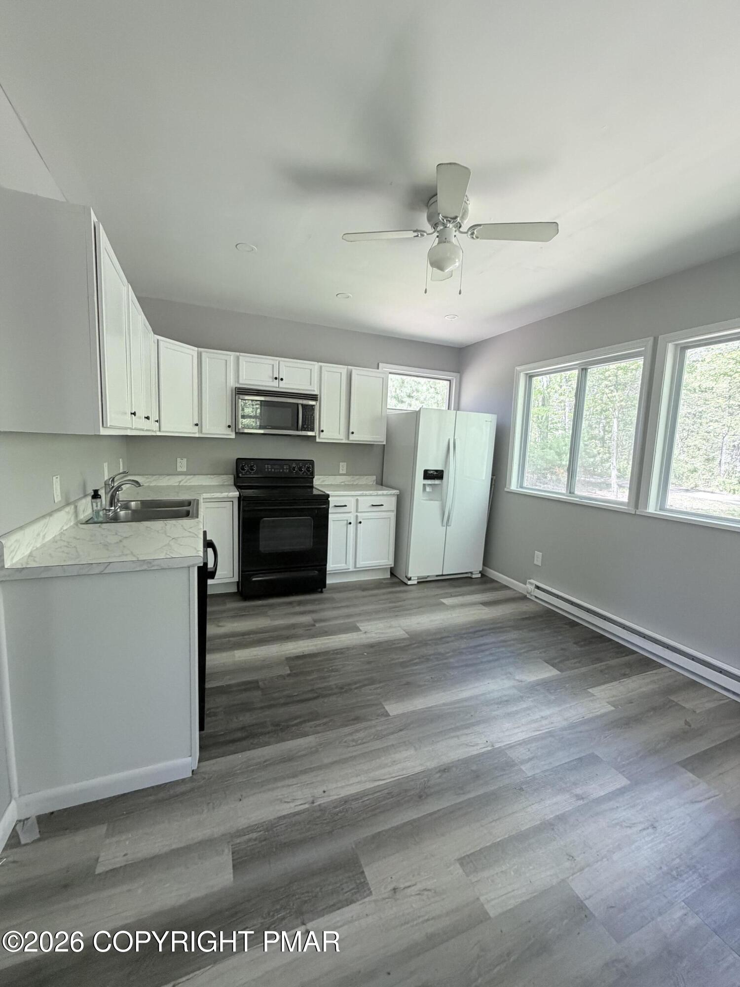 124 Spruce Lane, Unit 124 Bushkill, PA 18324 - Photo 2 of 9 Kitchen