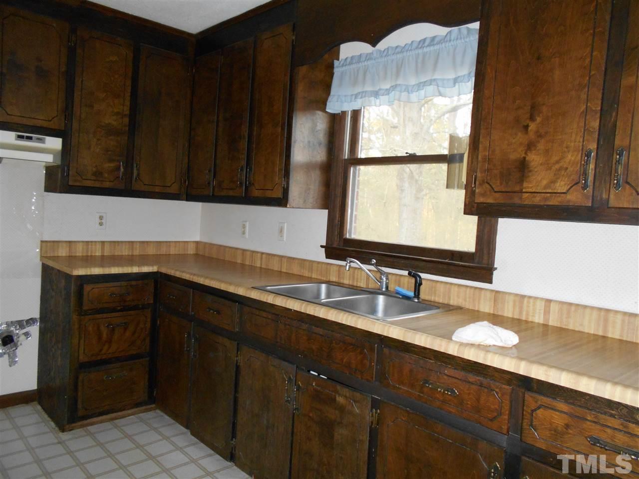 630 Stephenson Road Benson, NC 27504 - Photo 4 of 20 Gallery Image 4