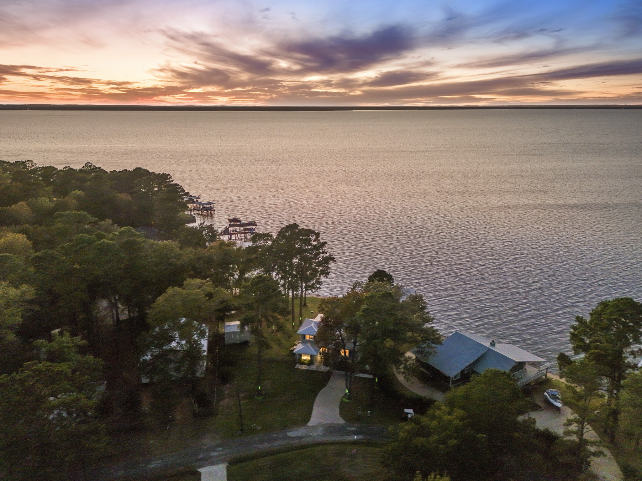 615 Inlet Drive Livingston, TX 77351 - Photo 48 of 50 a view of city and ocean