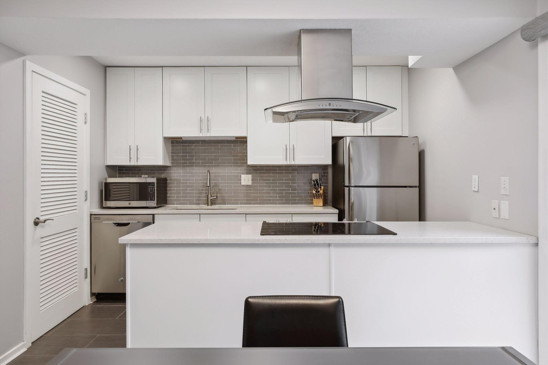 6445 Barrie Road Edina, MN 55435 - Photo 10 of 31