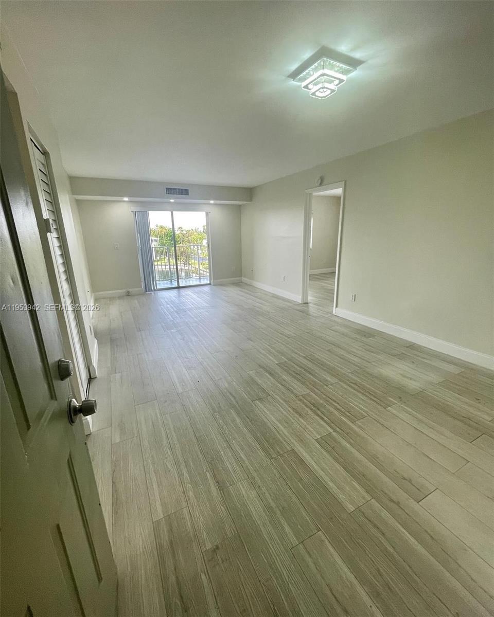 8260 Southwest 210th Street, Unit 320 Cutler Bay, FL 33189 - Photo 32 of 33