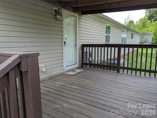 $1,800 | 338 Weathers Creek Road, Troutman, NC 28166