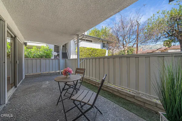 $670,000 | 389 Cliff Drive, Unit 1, Pasadena, CA 91107