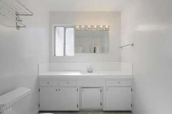 $670,000 | 389 Cliff Drive, Unit 1, Pasadena, CA 91107