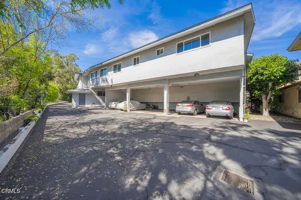 $670,000 | 389 Cliff Drive, Unit 1, Pasadena, CA 91107