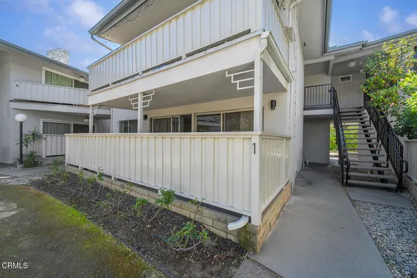 $670,000 | 389 Cliff Drive, Unit 1, Pasadena, CA 91107