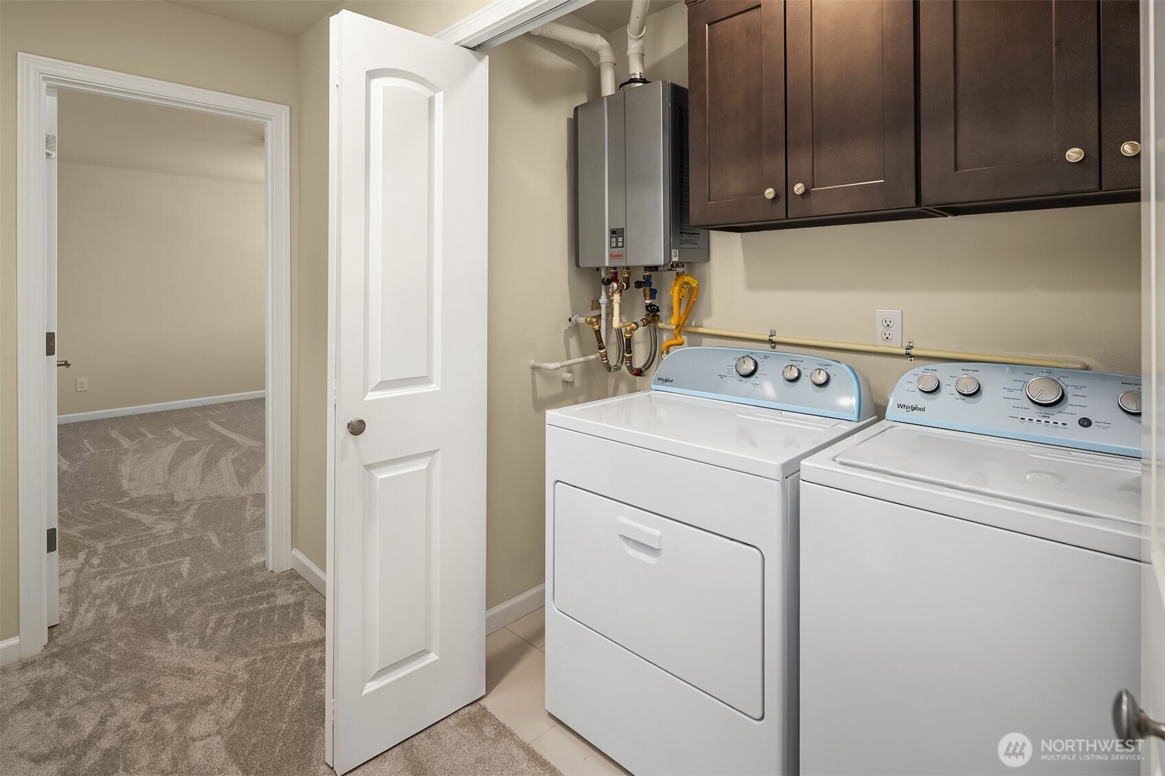 2112 Southwest 103rd Place Seattle, WA 98146 - Photo 26 of 34