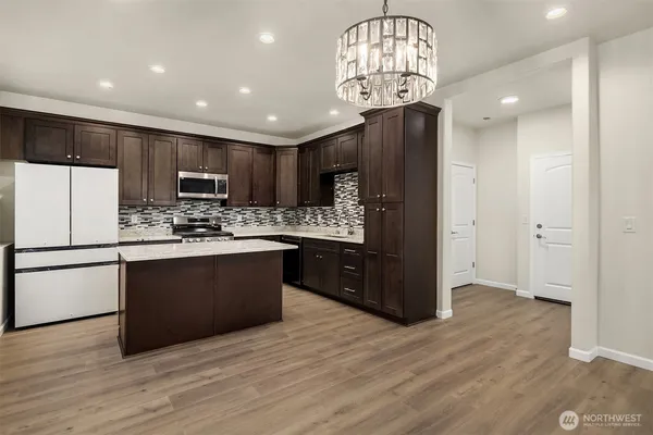 $869,000 | 2112 Southwest 103rd Place, Seattle, WA 98146