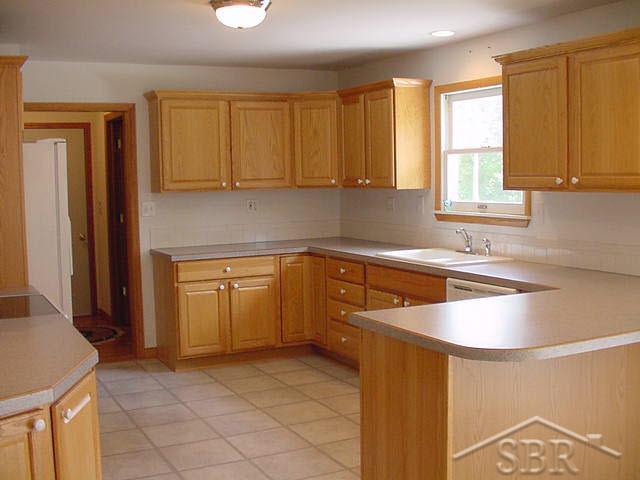 12411 Frost Road Hemlock, MI 48626 - Photo 2 of 15 20041617-1.JPG