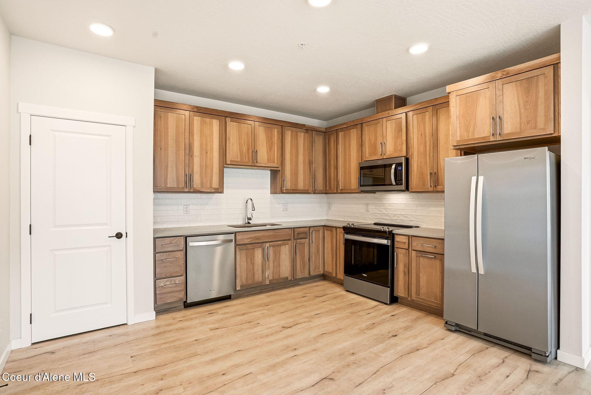 6480 North Atlas Road, Unit 204 Coeur D'Alene, ID 83815 - Photo 7 of 29 7