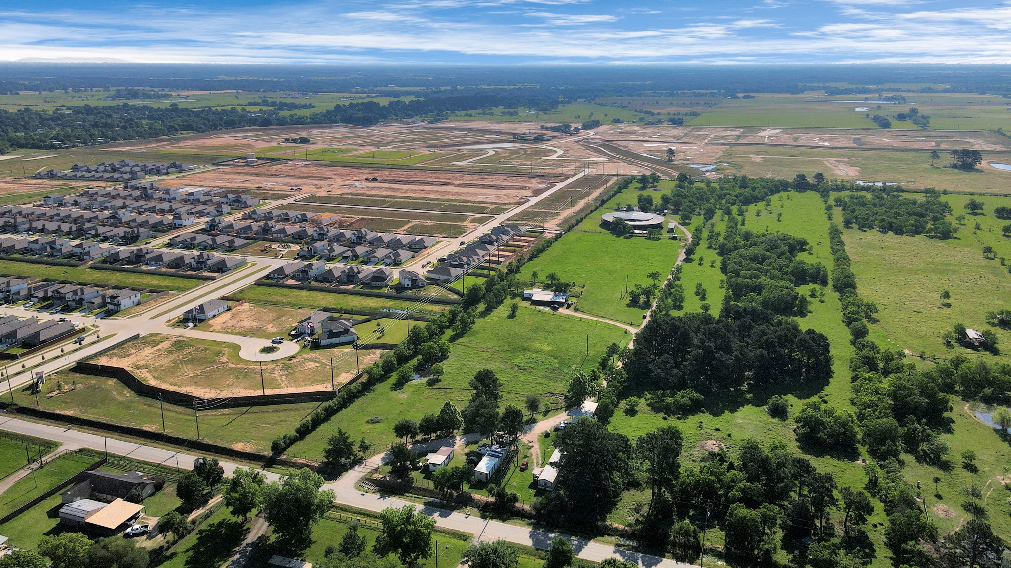 21512 Binford Road Waller, TX 77484 - Photo 14 of 50 a view of a city