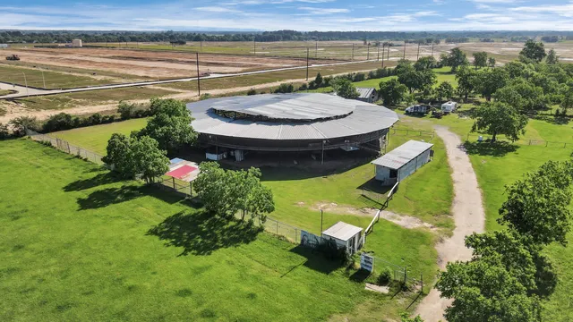 a view of a outdoor space