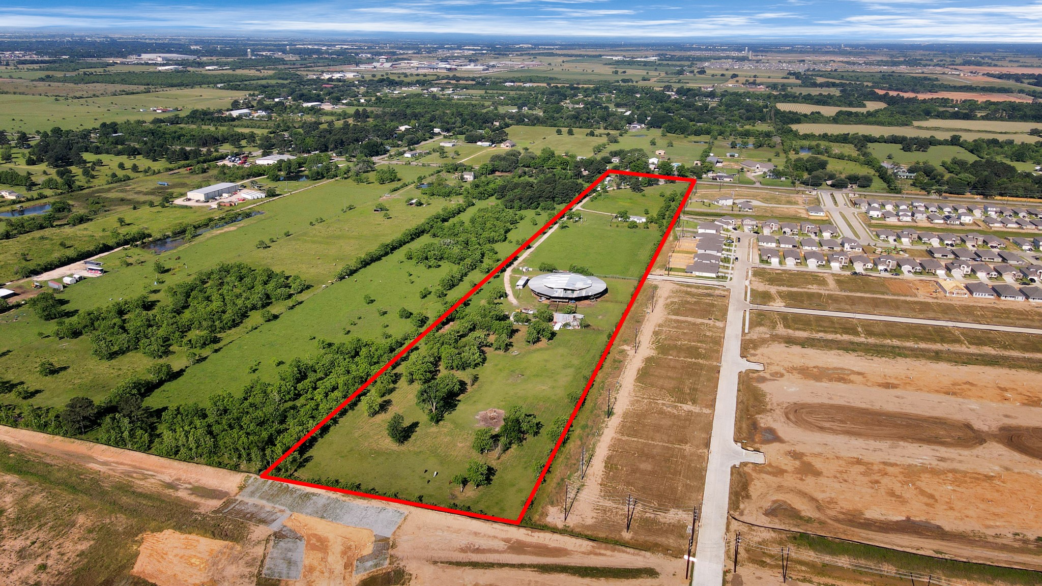 21512 Binford Road Waller, TX 77484 - Photo 33 of 50 a view of a city