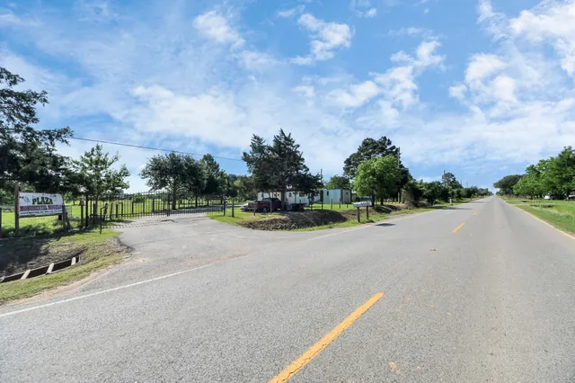 $2,590,000 | 21512 Binford Road, Waller, TX 77484
