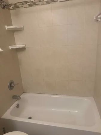 $1,300 | 900 Ave Z Southeast, Unit C6, Winter Haven, FL 33880