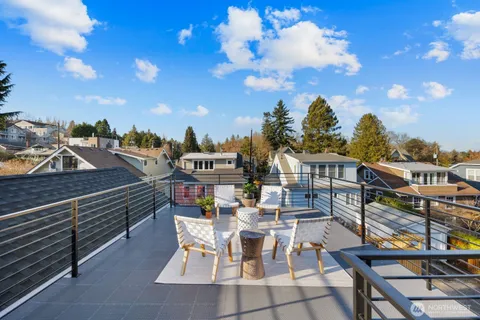 $659,950 | 1004 North 48th Street, Unit C, Seattle, WA 98103