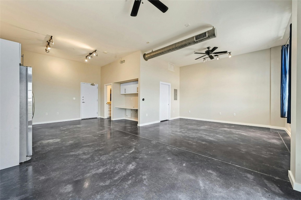 2235 East 6th Street, Unit 402 Austin, TX 78702 - Photo 8 of 30 a view of an empty room