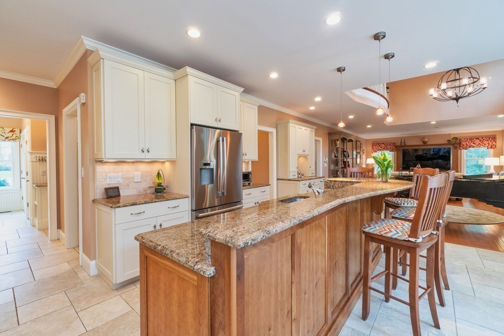 29 Woodcliffe Road Lexington, MA 02421 - Photo 19 of 35