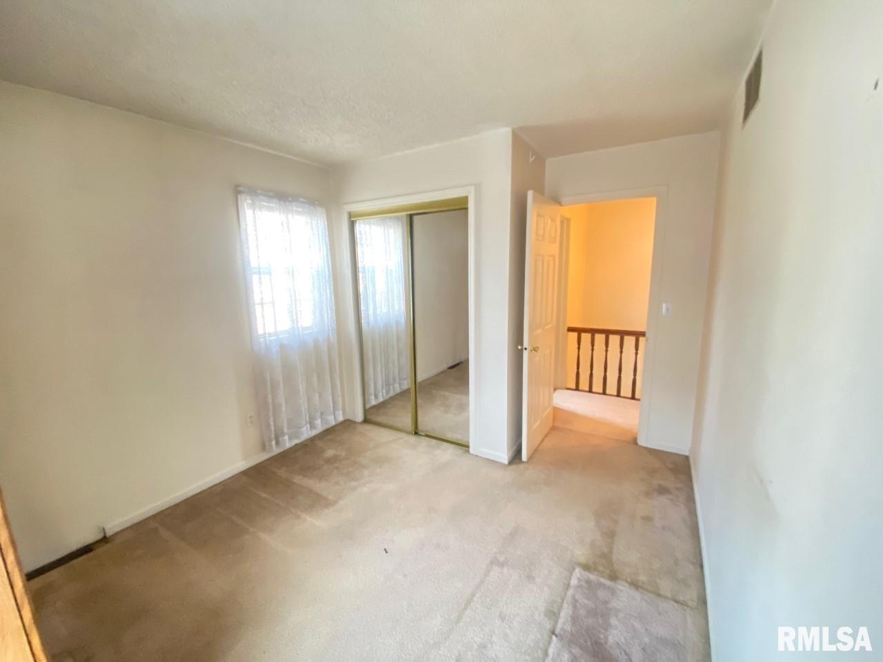 2 Bayberry Row, Unit 19 Springfield, IL 62702 - Photo 18 of 20