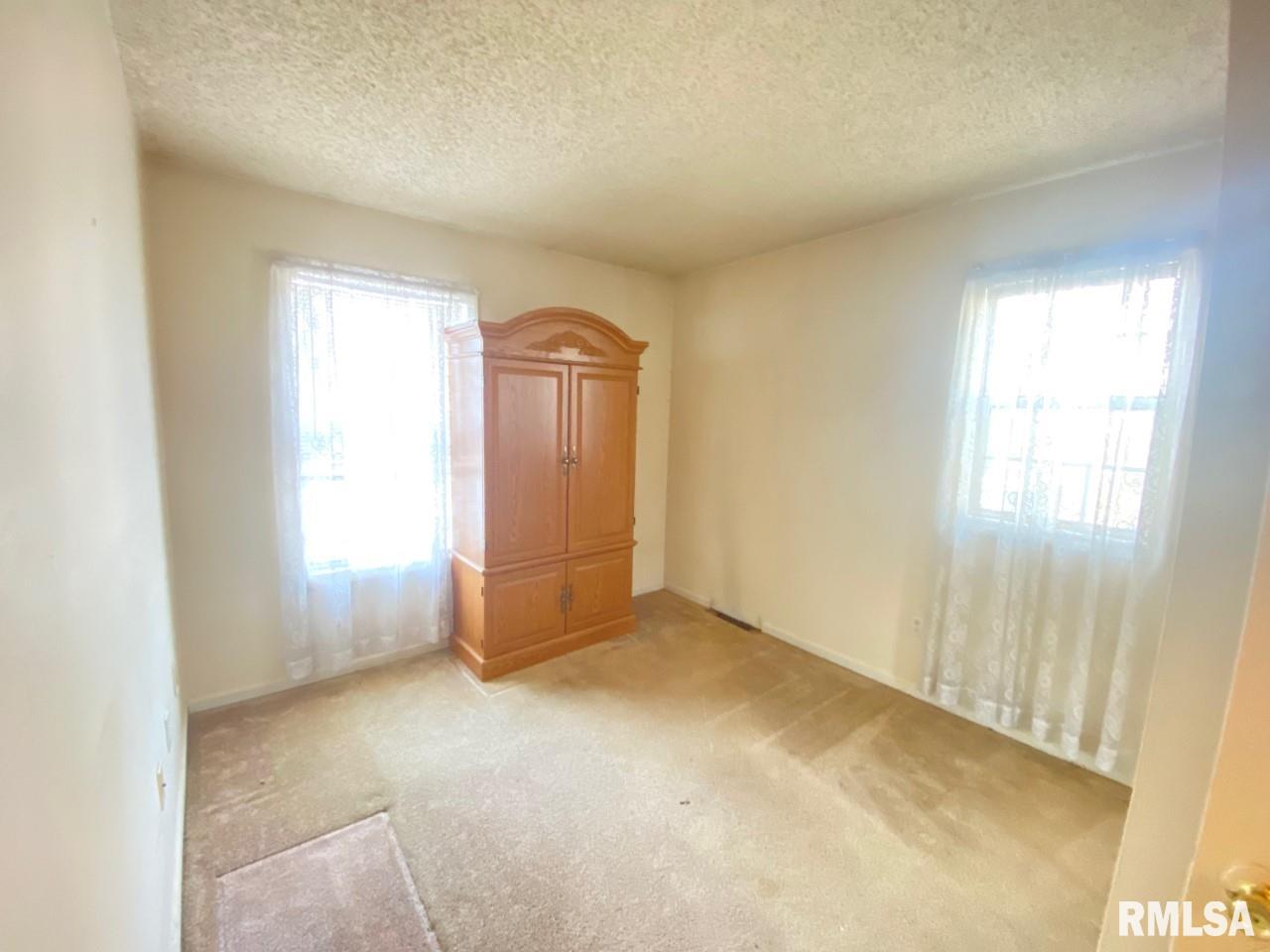 2 Bayberry Row, Unit 19 Springfield, IL 62702 - Photo 19 of 20