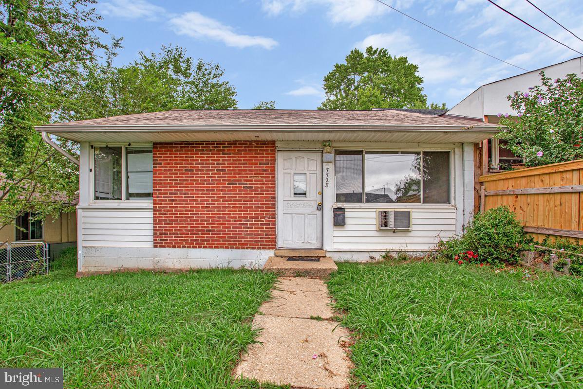 7728 Oxman Road Landover, MD 20785 - Photo 4 of 27