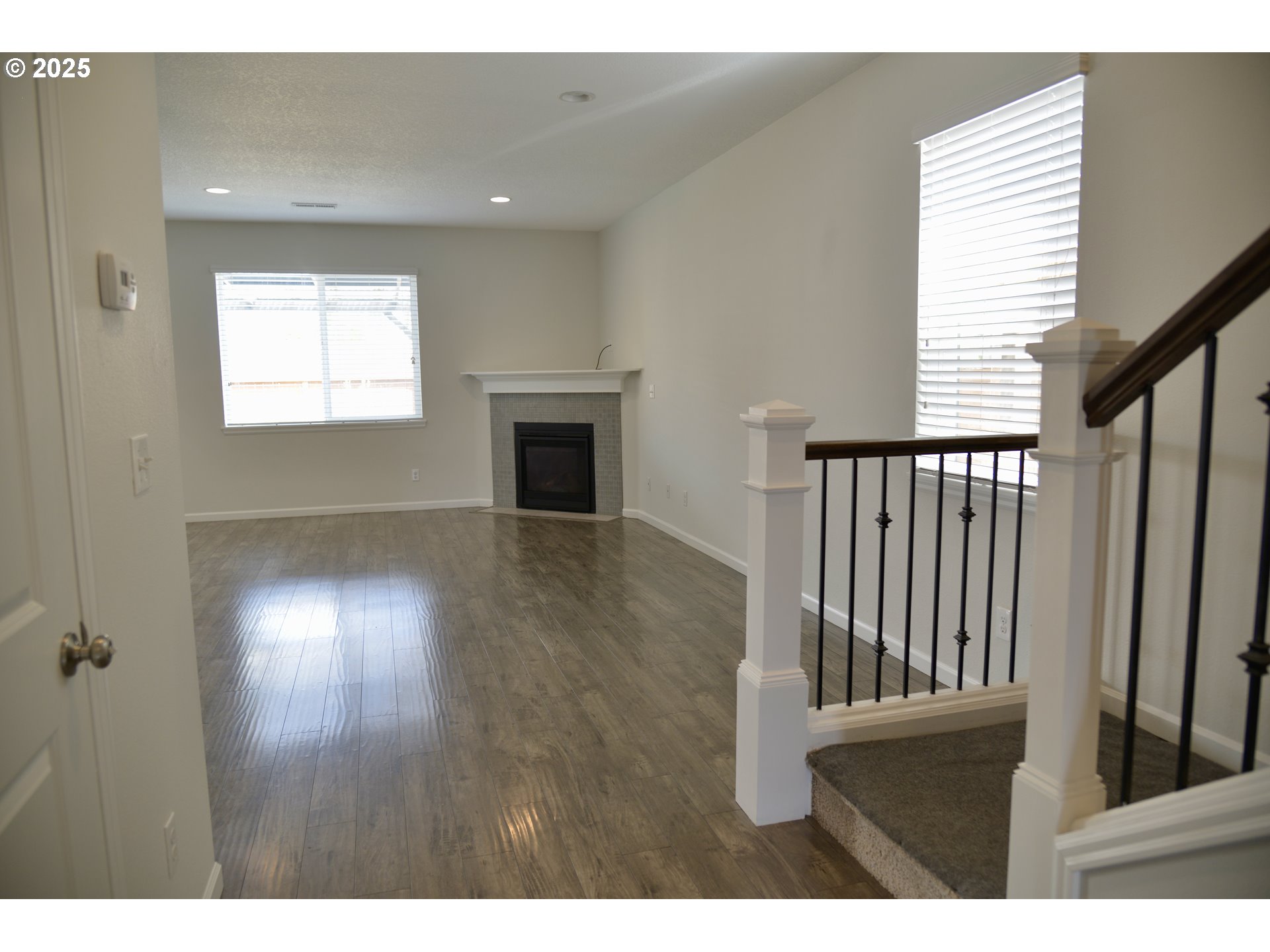 8596 Southwest Schmidt Loop Portland, OR 97224 - Photo 3 of 25 Gallery Image 3