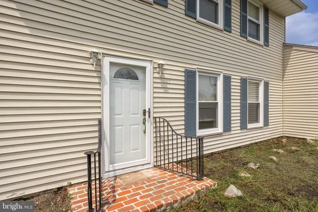 $330,000 | 57 Aberdale Lane, Sicklerville, NJ 08081
