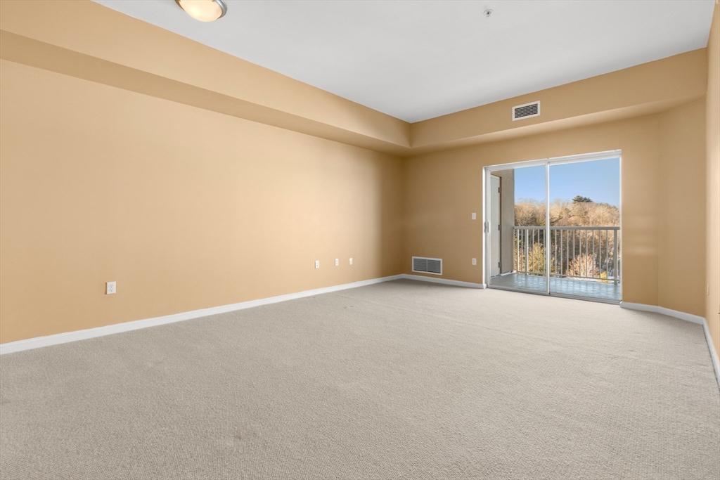 36 Village Road, Unit 603 Middleton, MA 01949 - Photo 12 of 33